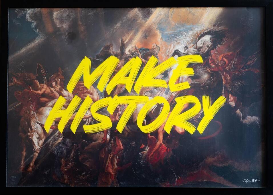 Апартаменти Make History - Шамальєр Екстер'єр фото